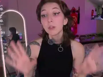 Chaturbate Sex Cam of lovelylittlelucyy