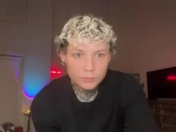 Chaturbate Live Porn of ashtonveil