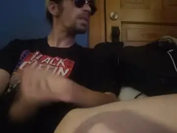 Chaturbate Free Porn Cam of d_fantazdick