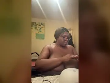 Chaturbate Sex Cam of mamacoco3