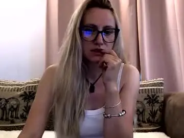 Chaturbate Free Live Porn of melly_rosey