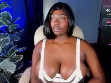 Chaturbate Adult Video Chat of almaahotxxx