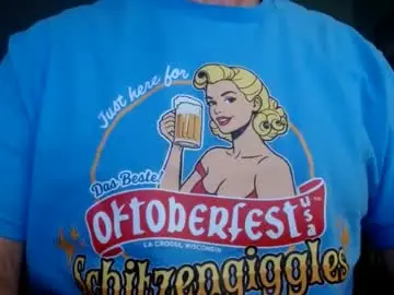 Chaturbate Live Sex Cam of il_undercover
