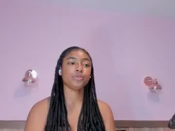 Chaturbate Live Porn of laraebony_