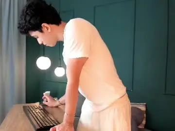 Chaturbate Live Sex of milan_saint