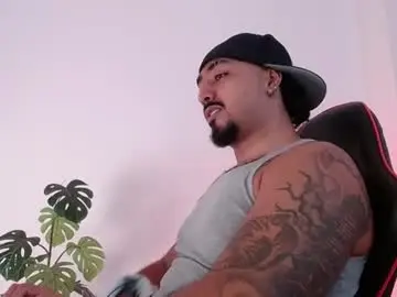 Chaturbate Free Porn Cam of bigdaddybx