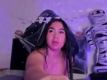 Chaturbate Live Sex of chloe_moon01