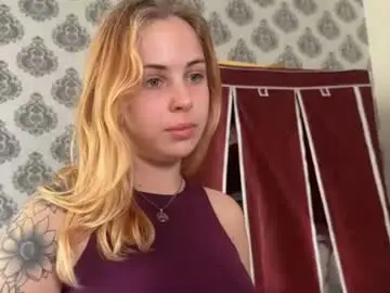 Chaturbate Watch Live Sex Cams of alismoona