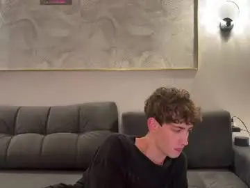 Chaturbate Live Sex of aronyou_win