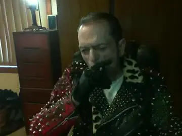 Chaturbate Best live sex cam show of leathergreaser