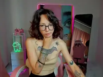 Chaturbate Nude Webcam of runaashen