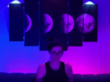Chaturbate Live Sex Cam of ambar_midnigth