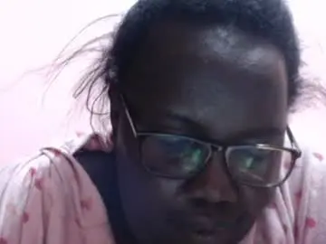 Chaturbate Live Sex Cam of hornybigtitts