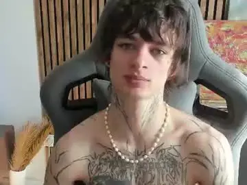 Chaturbate Free Porn Cam of oliverrgroove