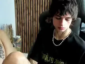 Chaturbate Live Sex Cam of oliverrgroove