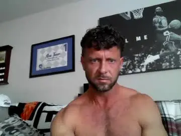 Chaturbate Free Live Porn of craigcoleslawbull