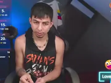 Chaturbate Adult Video Chat of mralpha_latino