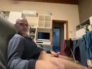 Chaturbate Watch Live Sex Cams of eldiablo844