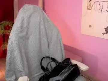 Chaturbate Best live sex cam show of kiratemptt