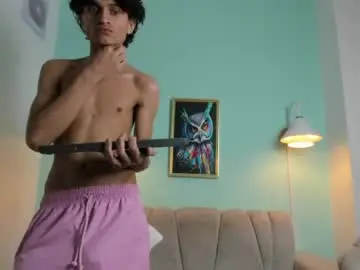 Chaturbate Sex Chat of leonardo_cum18