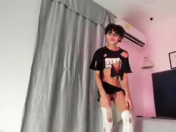 Chaturbate Best live sex cam show of leonardo_cum18