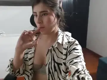 Chaturbate Live Sex Cam of lia_soft