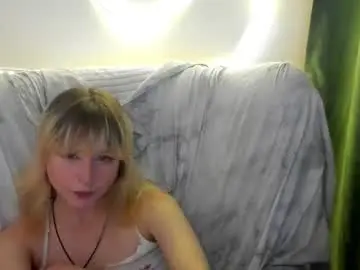 Chaturbate Sex Cam of miakimiko