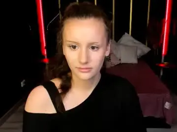 Chaturbate Live Sex Cam of lola_weeks