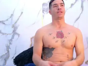 Chaturbate Live Porn of michaelblackwood_