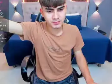 Chaturbate Free Live Porn of tommy18__