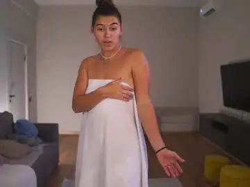 Chaturbate Live Sex Cam of lynn_jackson