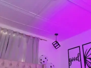 Chaturbate Watch Live Sex Cams of nicolee_millerr