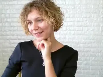 Chaturbate Live Sex Cam of secret_bloom_