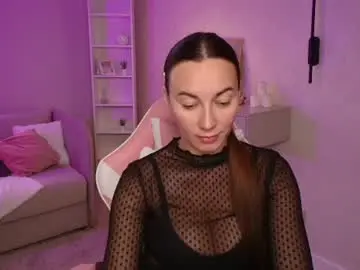 Chaturbate Live Sex Cam of crimsona_dom