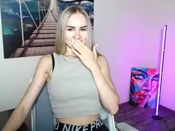 Chaturbate Live Sex Cam of erikagavin