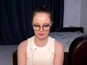Chaturbate Adult Video Chat of helen__eve
