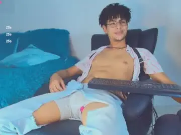 Chaturbate Watch Live Sex Cams of thiiagosaeenz