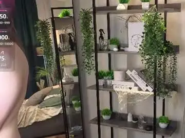Chaturbate Live Sex Cam of libbienoffsinger
