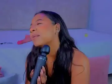Chaturbate Sex Cam of amara_queen_