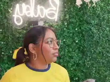 Chaturbate Live Sex of canela_montiel