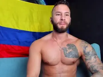 Chaturbate Best live sex cam show of delessandro_world