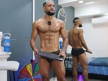 Chaturbate Nude Webcam of emilio_brandon