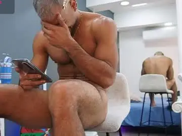 Chaturbate Live Sex Cam of emilio_brandon