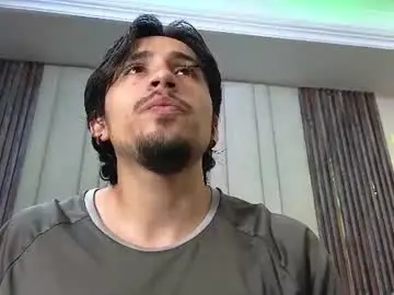 Chaturbate Free Porn Cam of latinshort
