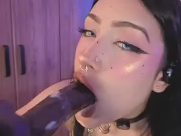 Chaturbate Free Live Porn of ashlynnlowe_