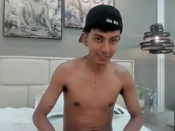 Chaturbate Nude Webcam of brandon_manilow