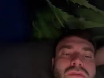 Chaturbate Live Sex Cam of brobinson72297