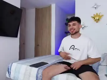 Chaturbate Adult Webcams of aron_santoro1