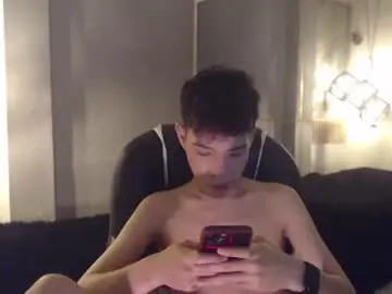 Chaturbate Live Sex Cam of ash_kai