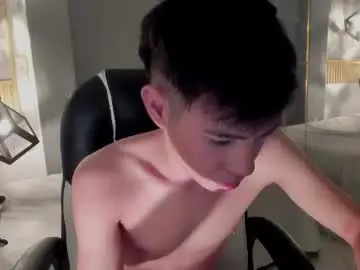 Chaturbate Live Porn of ash_kai